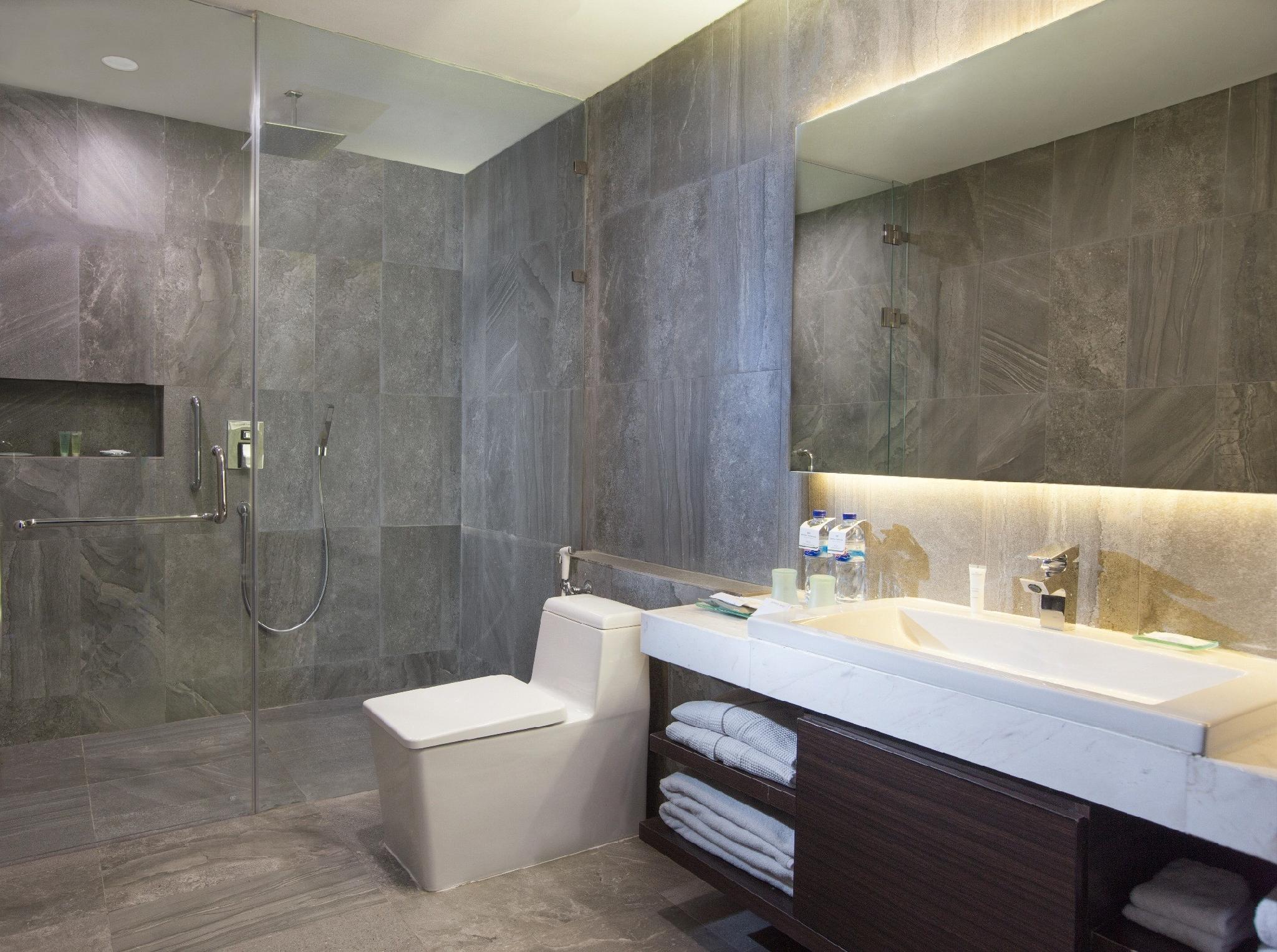 Hotel Santika Sukabumi Bagian luar foto