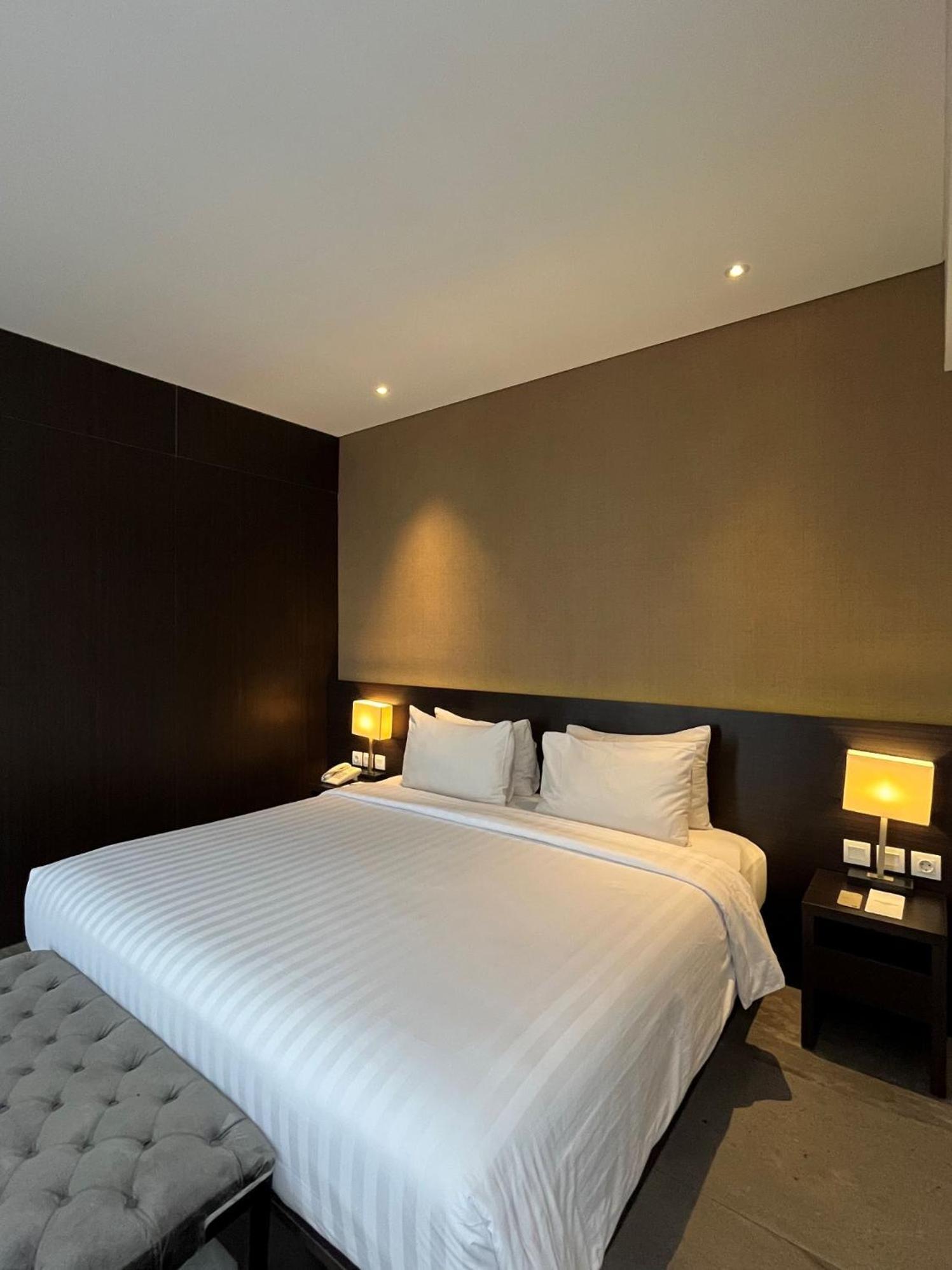 Hotel Santika Sukabumi Bagian luar foto