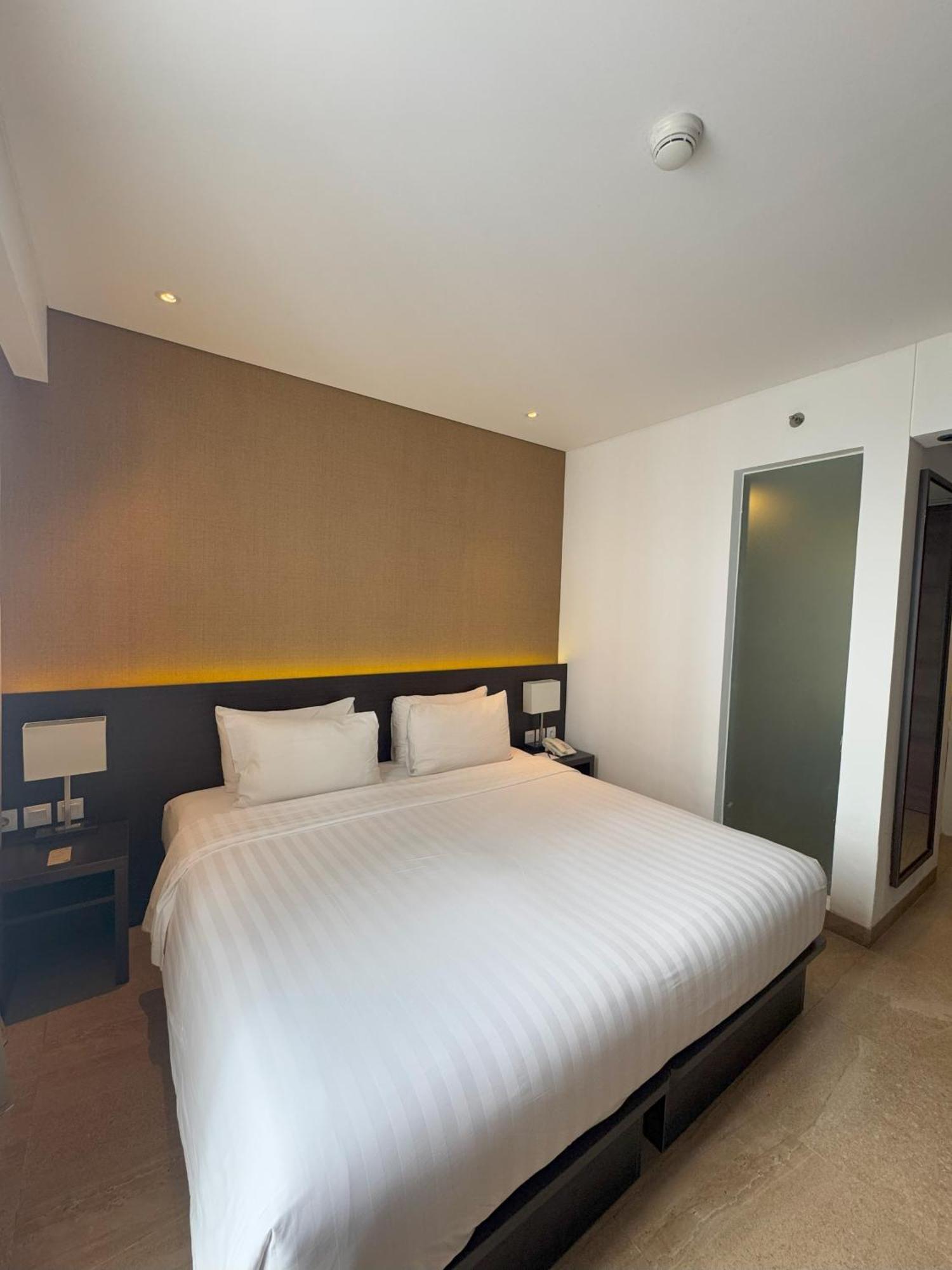 Hotel Santika Sukabumi Bagian luar foto